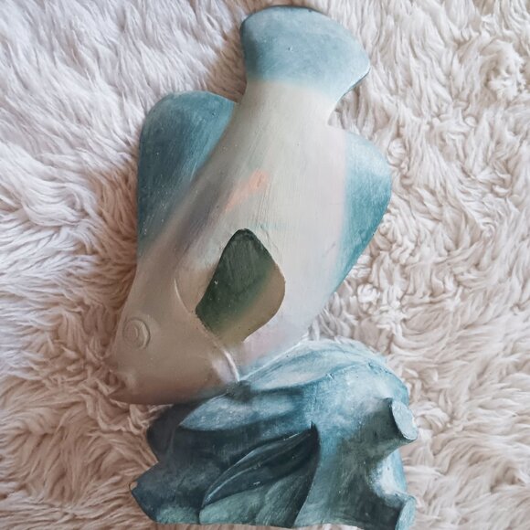 Swim into Vintage 90's Decor! Beautiful Carved Fish Sculptures - Picture 4 of 5
